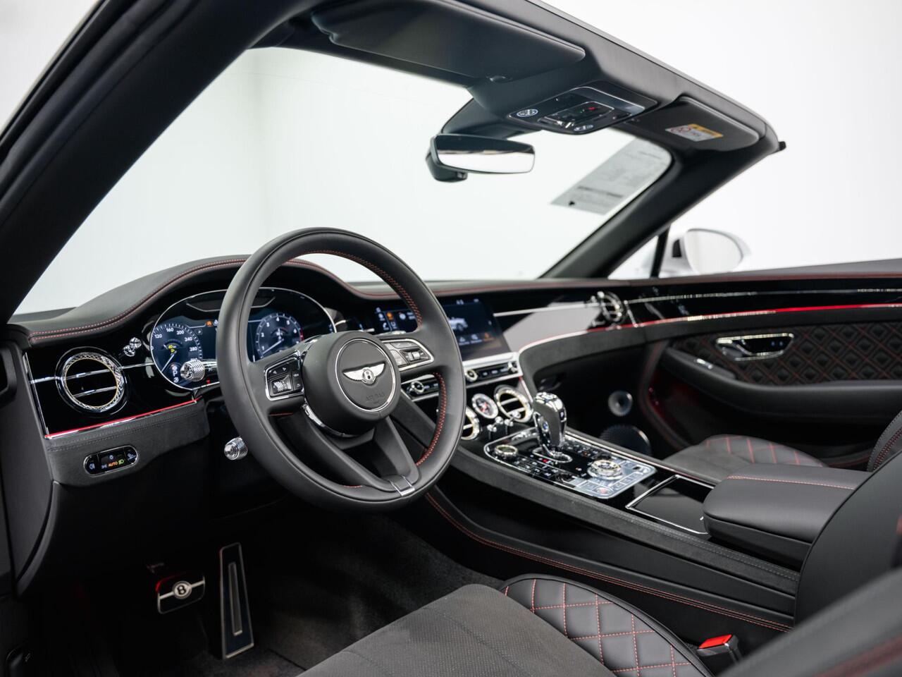 Bentley CONTINENTAL GTC W12 Speed AKRAPOVIC | CARBON | NAIM