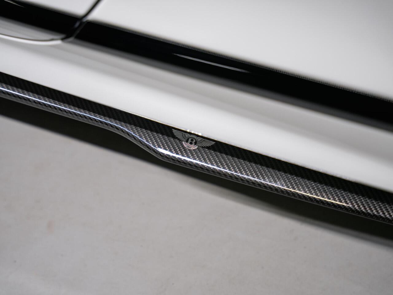 Bentley CONTINENTAL GTC W12 Speed AKRAPOVIC | CARBON | NAIM