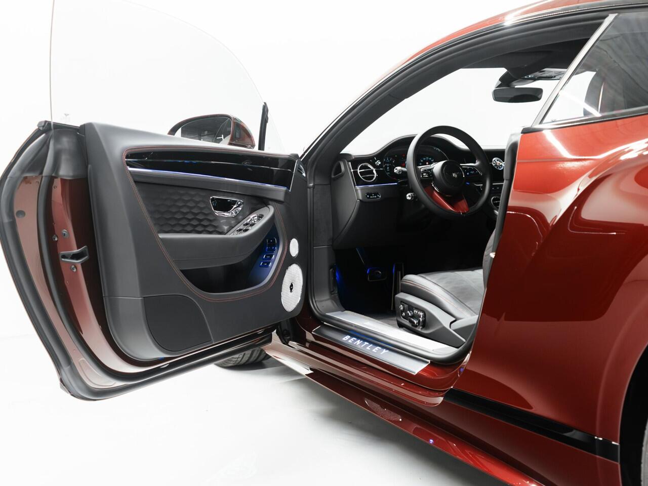 Bentley CONTINENTAL GT 4.0 V8 Hybrid Speed First Edition CARBON CERAMIC