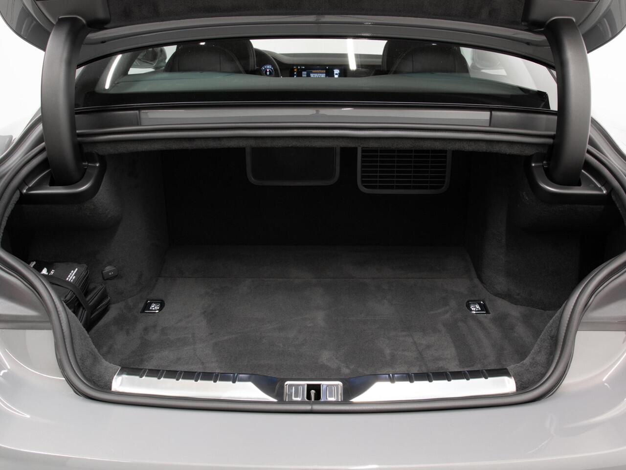 Bentley CONTINENTAL GT 4.0 V8 Hybrid Black Edition AKPRAPOVIC | WELLNESS SEATS