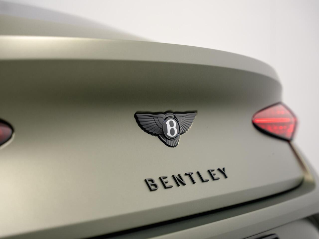 Bentley CONTINENTAL GT 4.0 V8 Hybrid |TOURING SPECIFICATION|AKRAPOVIC|NAIM