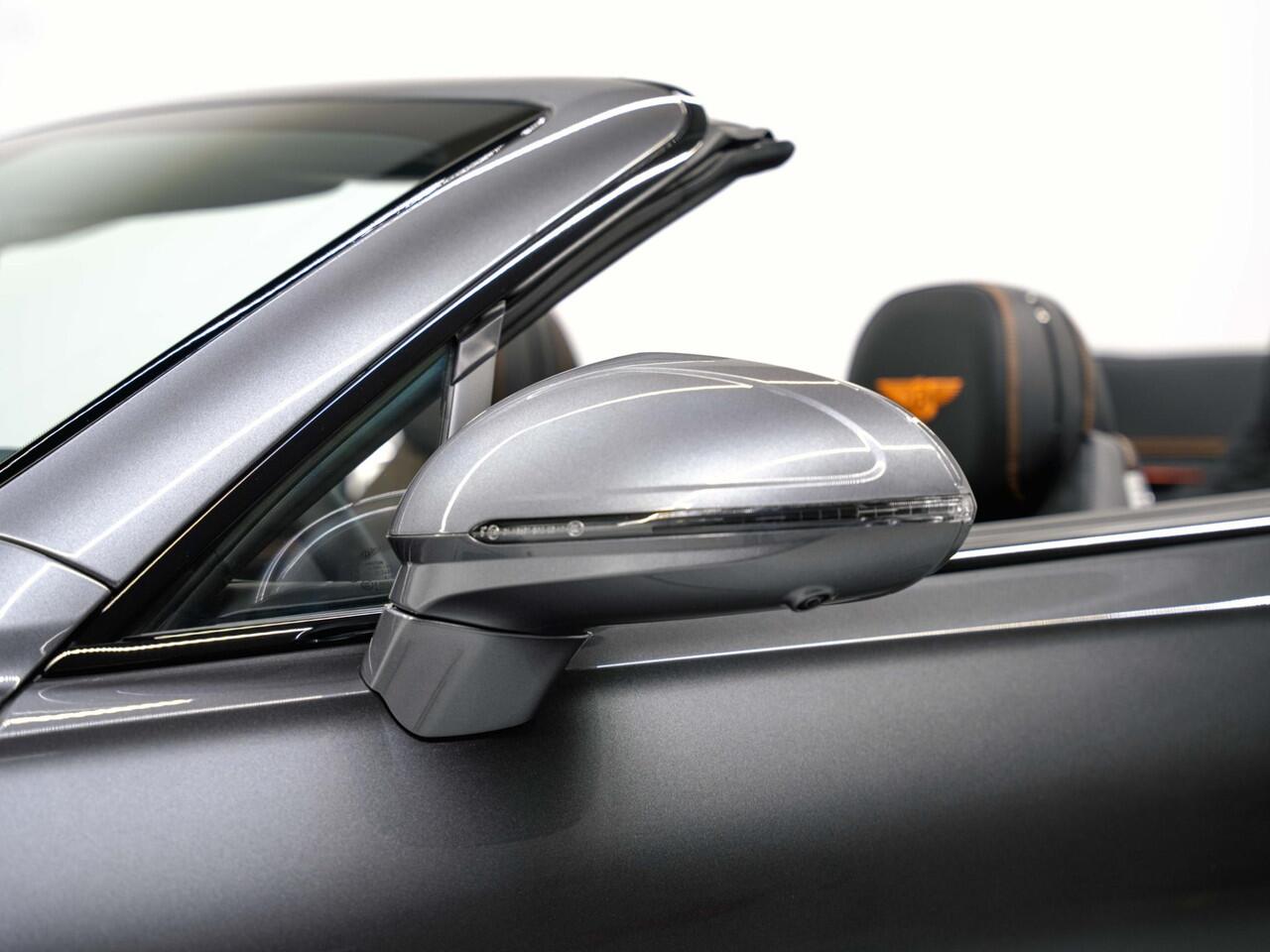 Bentley CONTINENTAL GTC 4.0 V8 Hybrid Speed OMBRE PAINT FADE