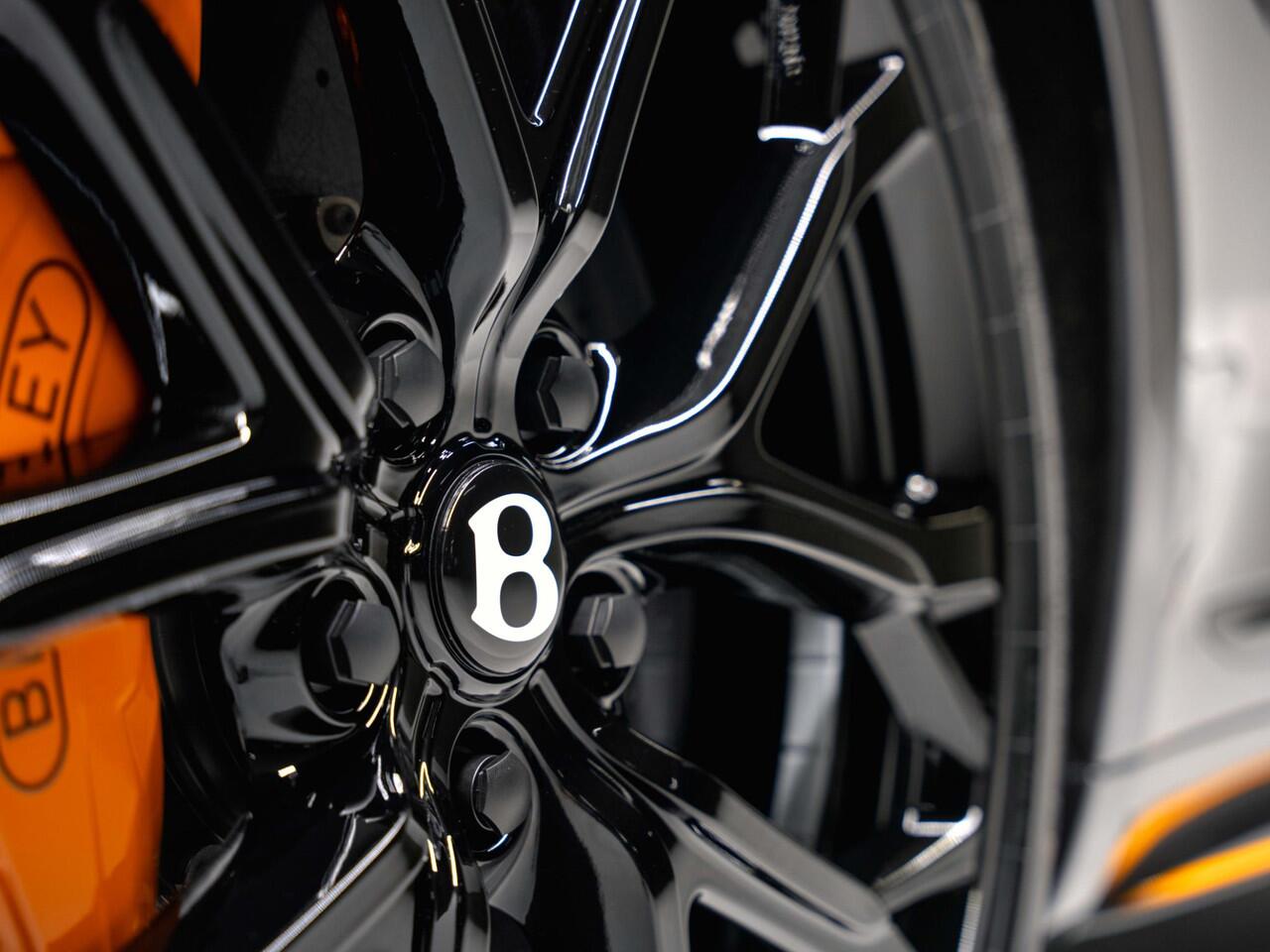 Bentley CONTINENTAL GTC 4.0 V8 Hybrid Speed OMBRE PAINT FADE