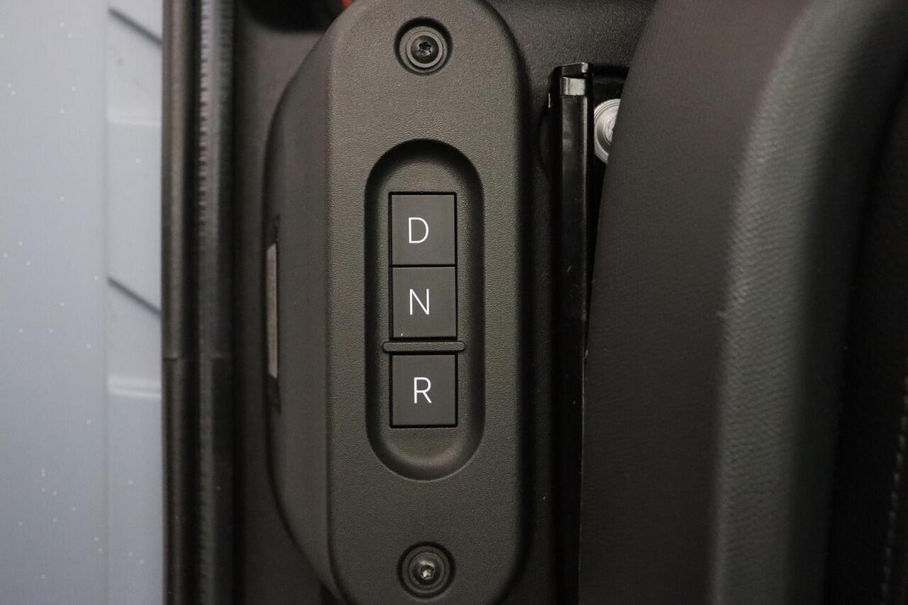 Citroen AMI AMI Orange Citroën AMI AMI Orange VERGELIJKBAAR OPEL ROCKS | Rijden vanaf 16 jaar | 100% elektrisch | 75km rijbereik | Beperkt beschikbaar, reserveer nu!|