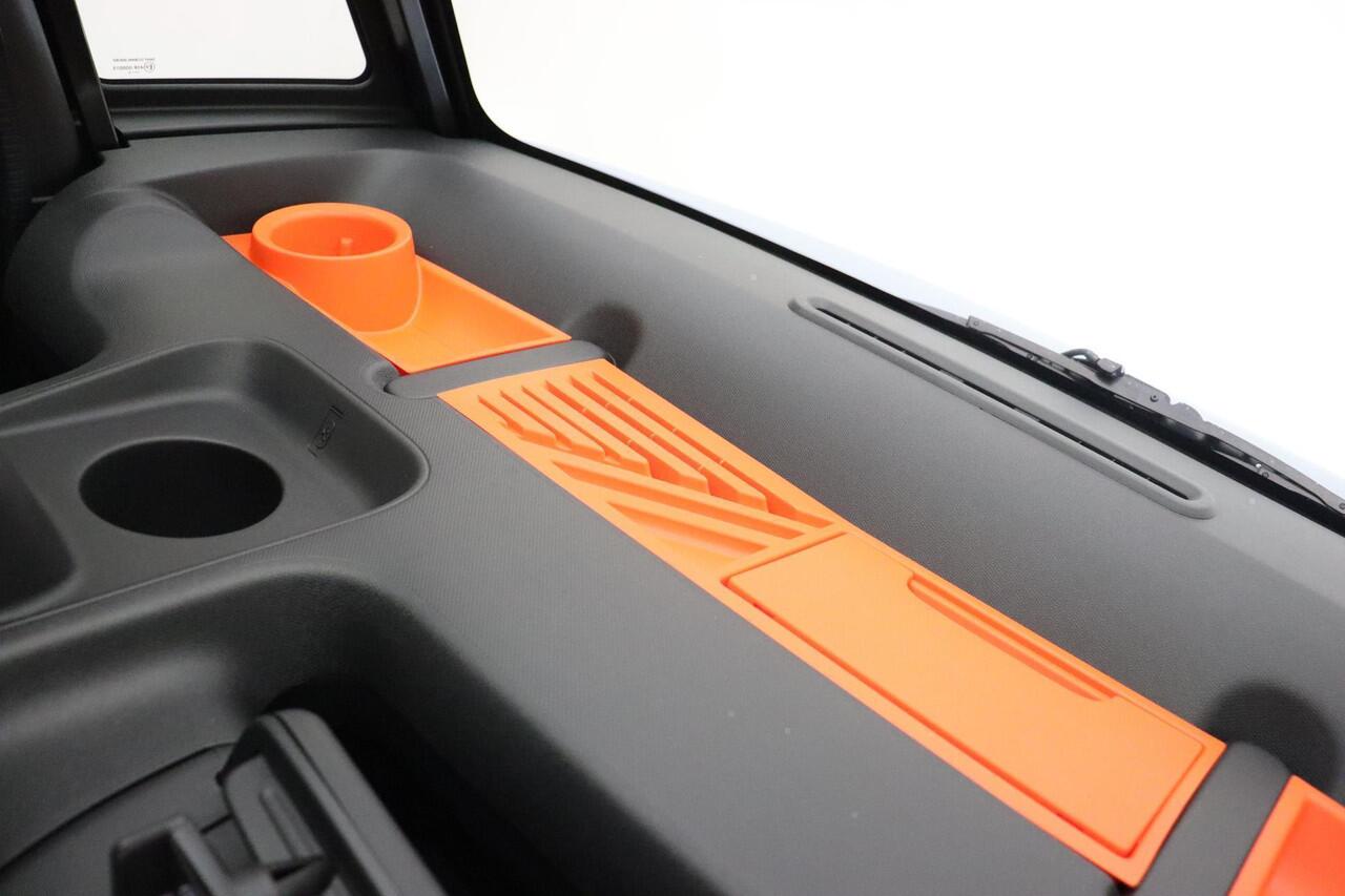 Citroen AMI AMI Orange Citroën AMI AMI Orange VERGELIJKBAAR OPEL ROCKS | Rijden vanaf 16 jaar | 100% elektrisch | 75km rijbereik | Beperkt beschikbaar, reserveer nu!|