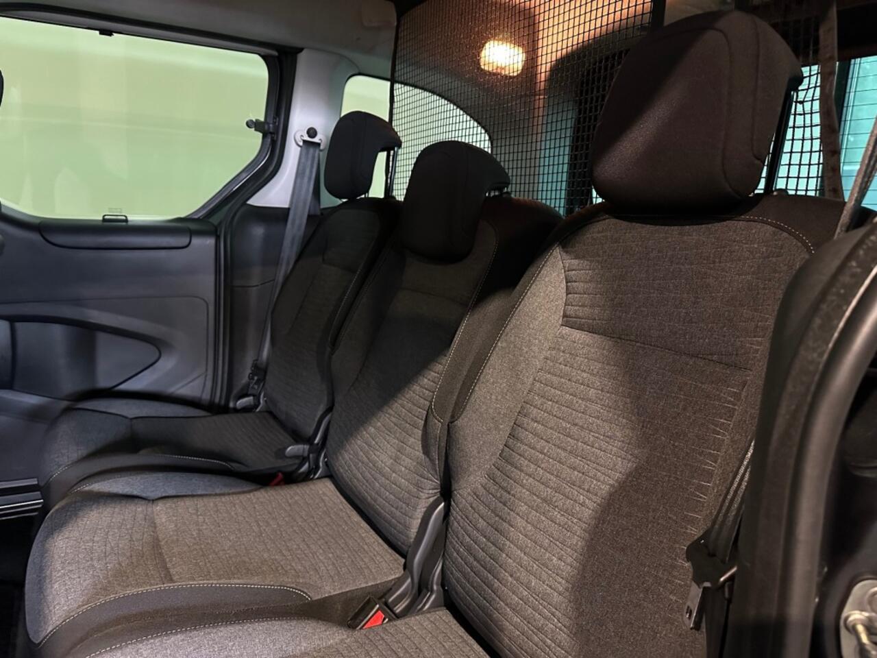 Citroen BERLINGO 1.2 PURETECH XTR NAVI l PDC l TREKHAAK l CRUISE l AIRCO l
