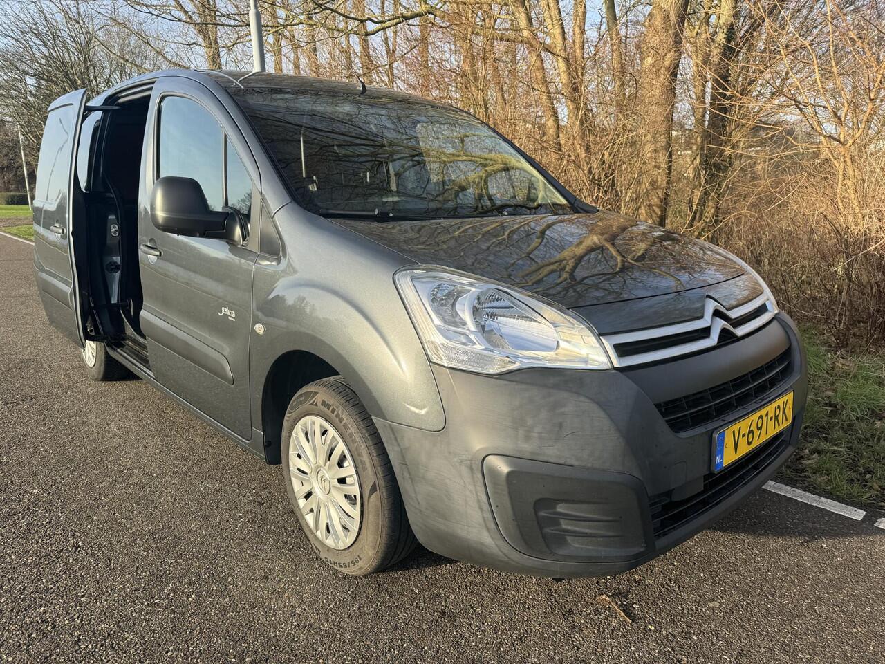 Citroen BERLINGO 1.6 BlueHDI 75 Club / AIRCO Citroen Berlingo 1.6 BlueHDI 75 Club