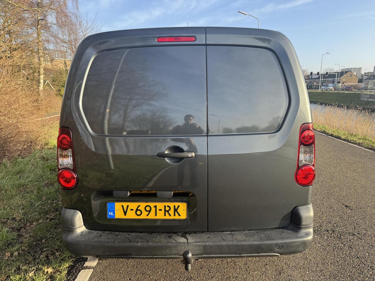 Citroen BERLINGO 1.6 BlueHDI 75 Club / AIRCO Citroen Berlingo 1.6 BlueHDI 75 Club