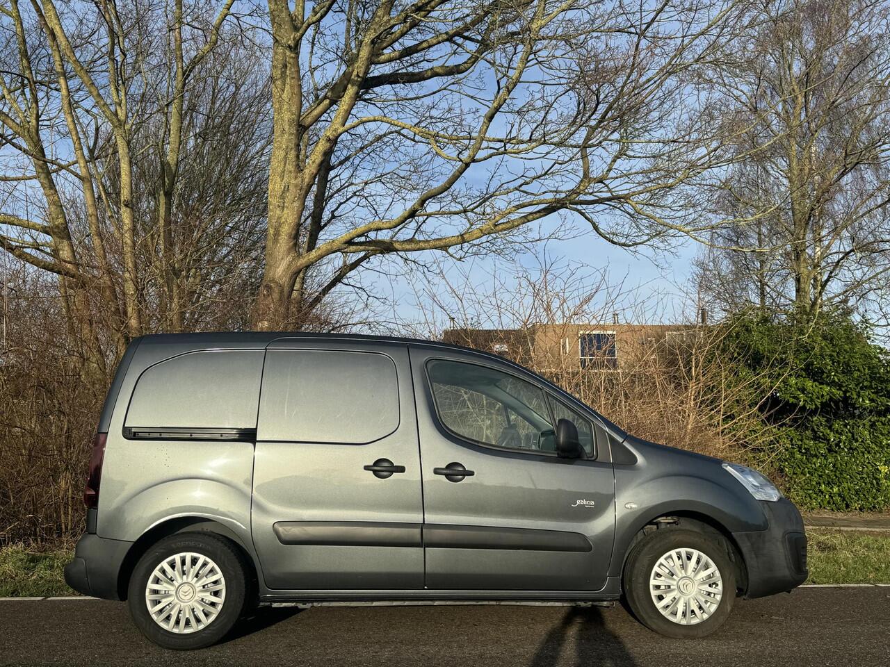 Citroen BERLINGO 1.6 BlueHDI 75 Club / AIRCO Citroen Berlingo 1.6 BlueHDI 75 Club
