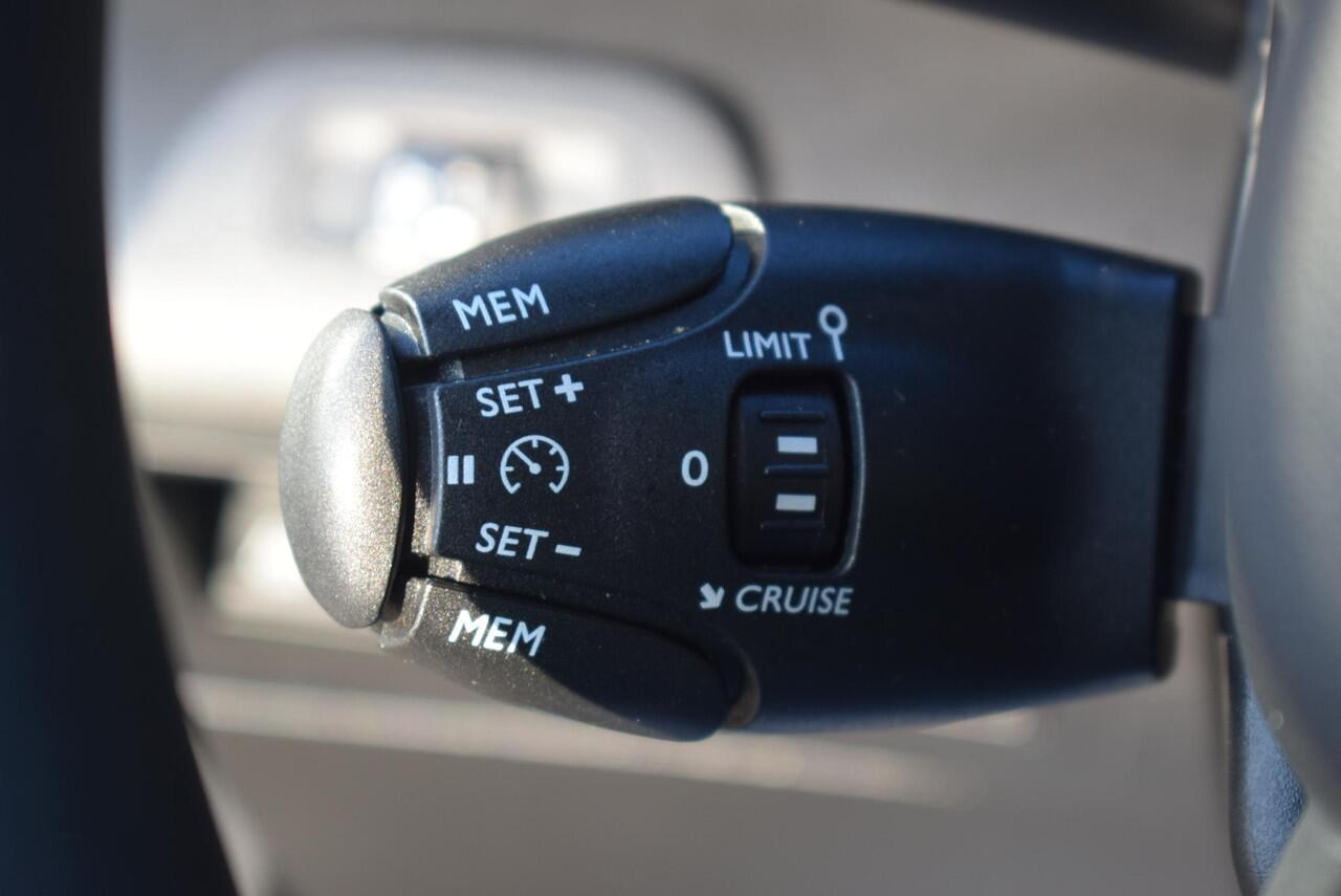 Citroen BERLINGO 1.2 PureTech Feel Navi Airco Km 28.950!!