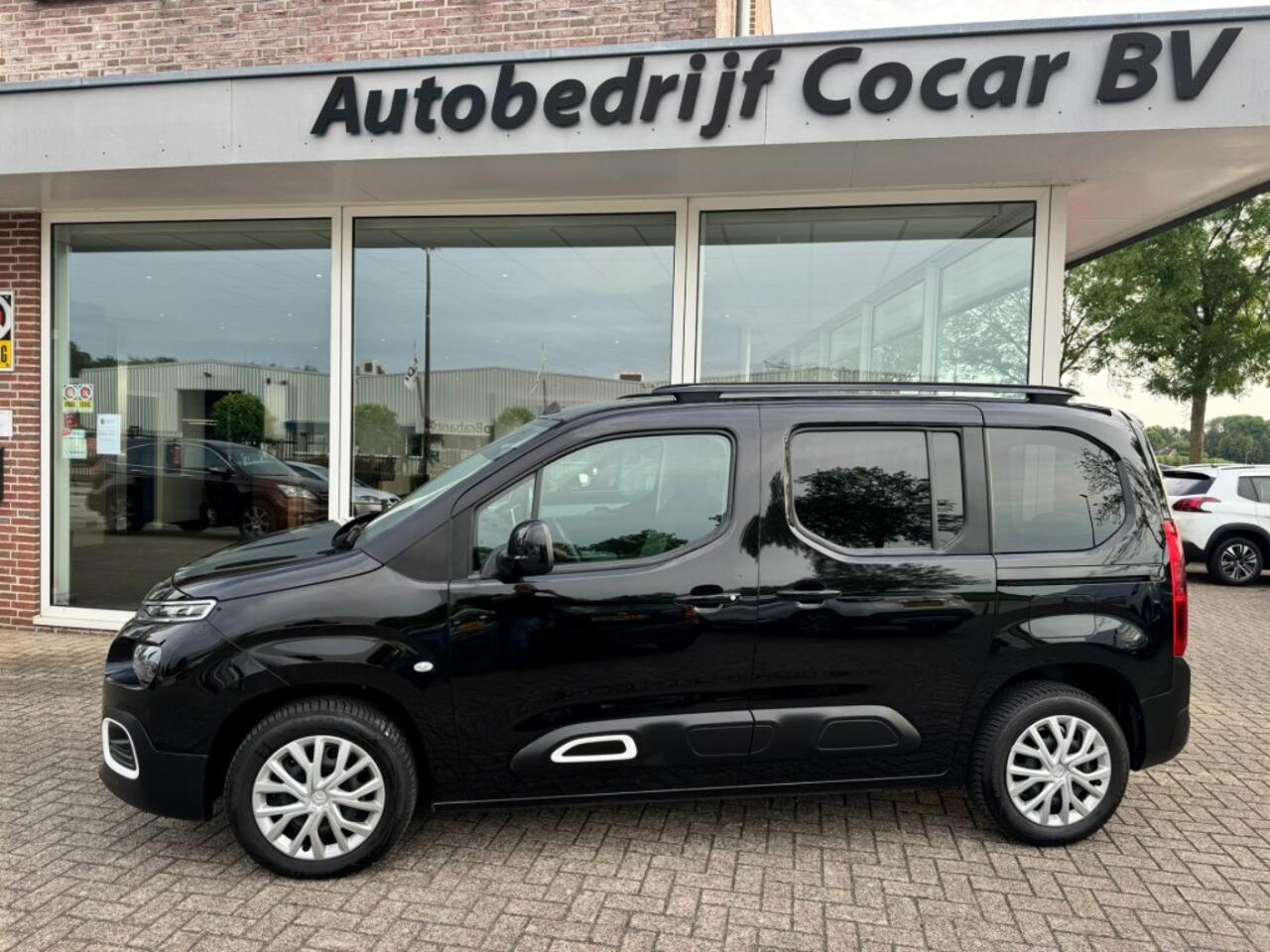 Citroen BERLINGO 1.2 PURETECH SHINE/ALL IN PRIJS/STOELVERWARMING