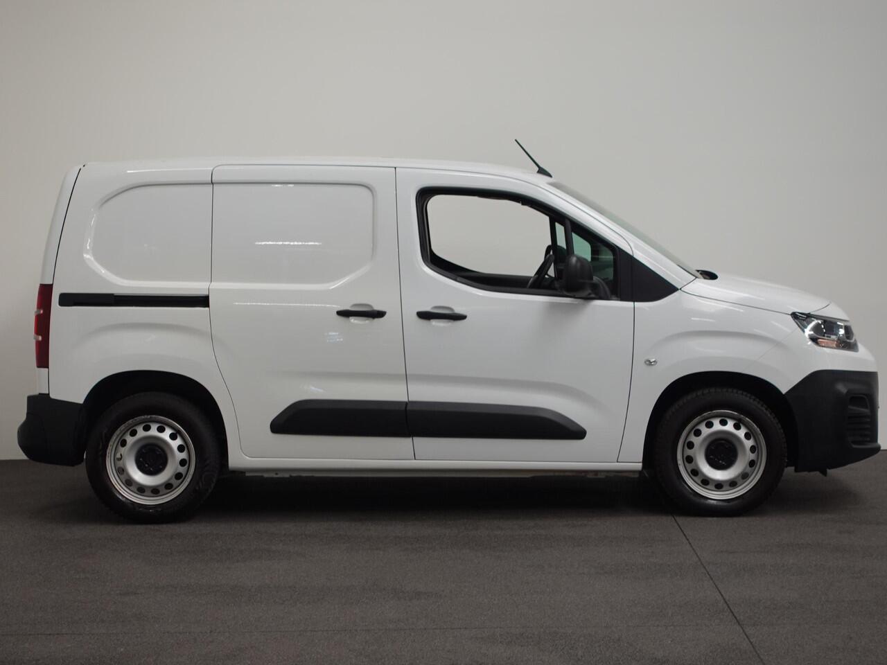 Citroen BERLINGO 130pk Automaat Apple Carplay Cruise control Parkeersensoren 3-zits Airco Euro6