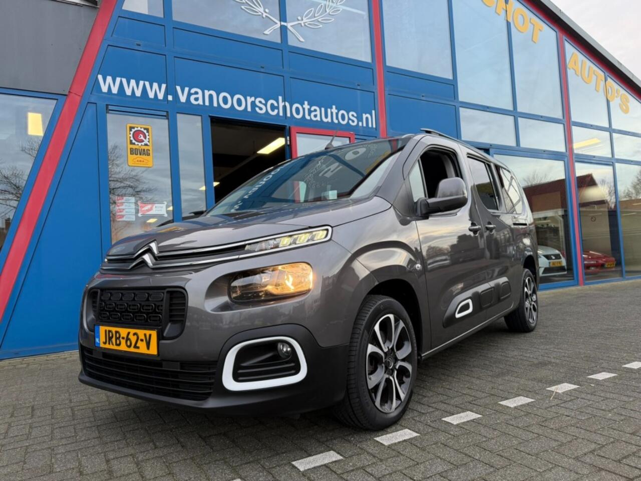 Citroen BERLINGO 1.2 130pk Automaat Shine Navi Carplay Camera Airco(ECC) bj2021