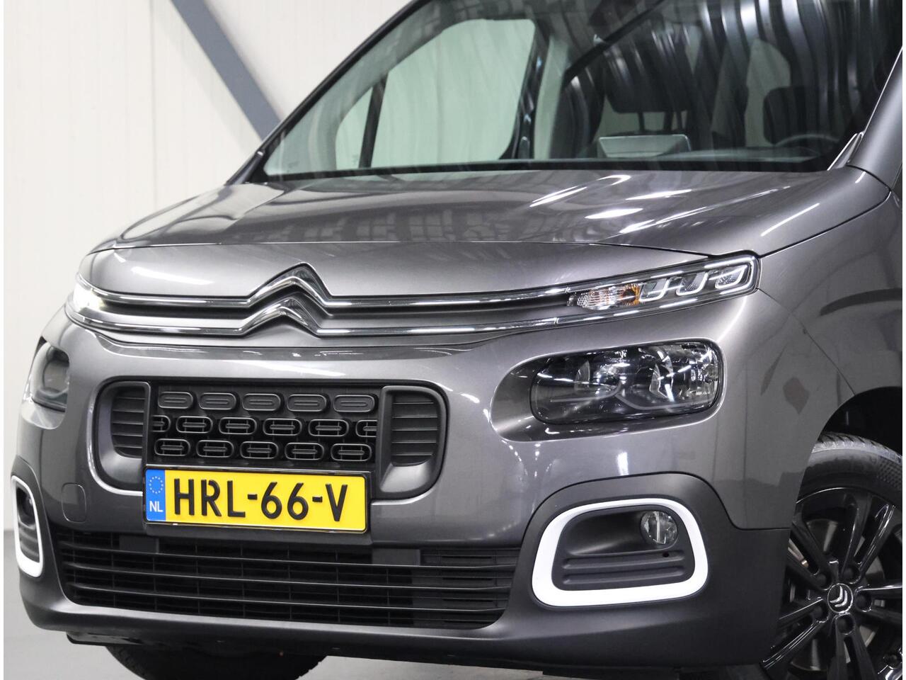 Citroen BERLINGO 1.2 130PK Shine | AUTOMAAT | AppleCarPlay/AndroidAuto | 5 Persoons! | Camera | Navigatie | Cruise Control | Climate Control | Dakreals | Parkeersensoren | Privacy Glass | Armsteunen | Isofix |