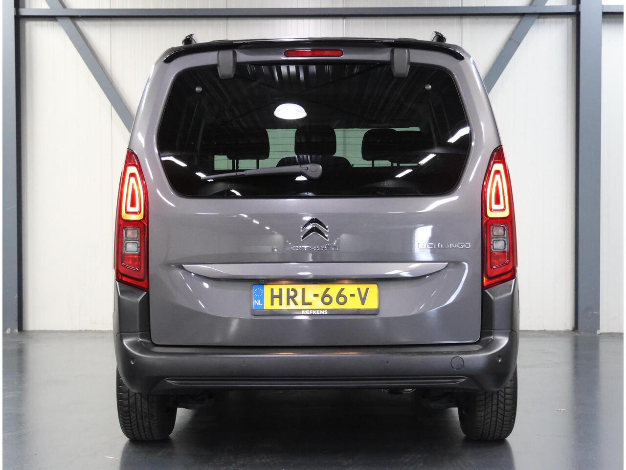 Citroen BERLINGO 1.2 130PK Shine | AUTOMAAT | AppleCarPlay/AndroidAuto | 5 Persoons! | Camera | Navigatie | Cruise Control | Climate Control | Dakreals | Parkeersensoren | Privacy Glass | Armsteunen | Isofix |