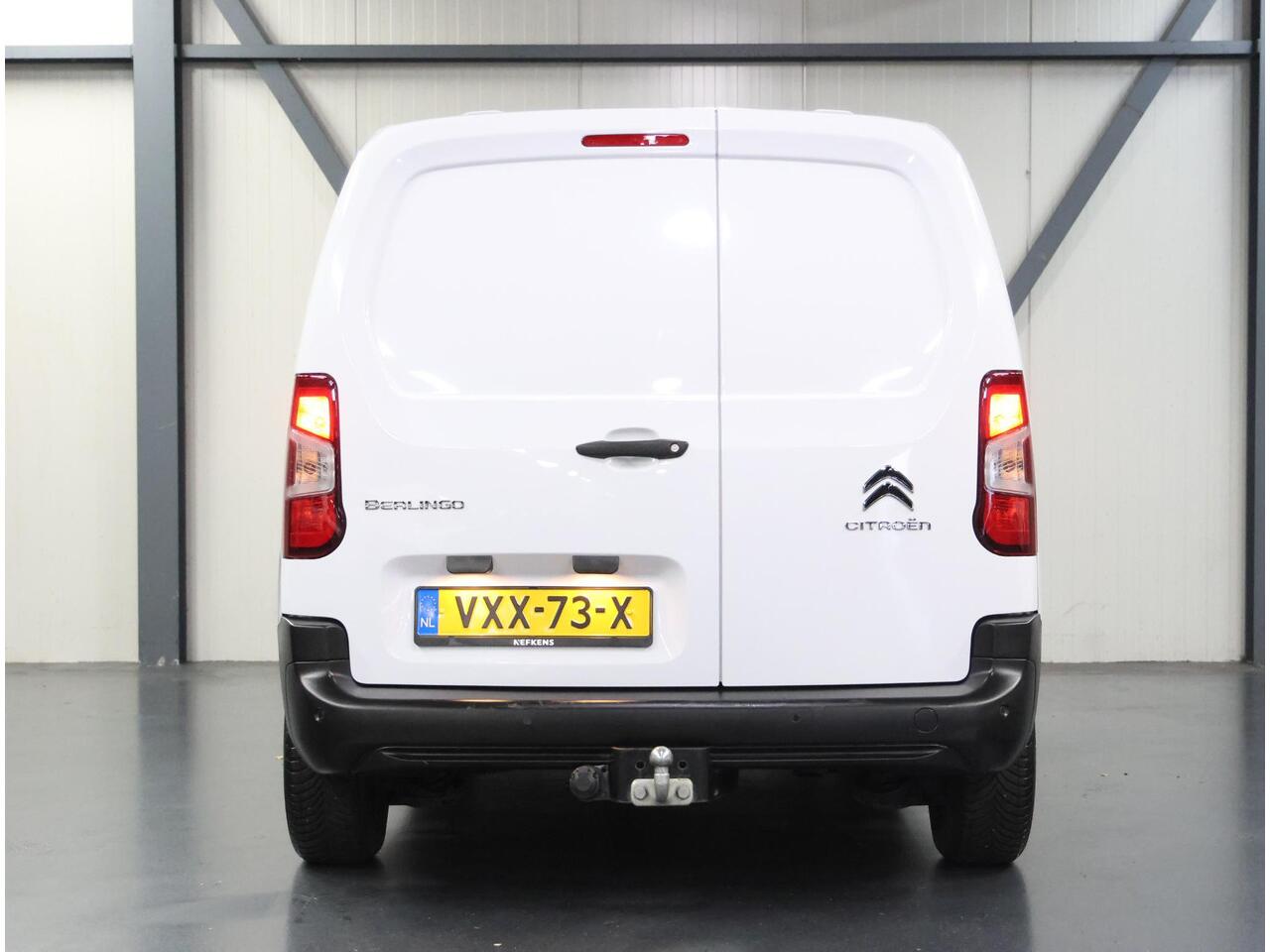Citroen BERLINGO 1.5 BlueHDi 100PK S&S L1 | 1ste Eigenaar | AppleCarplay/AndroidAuto | Parkeersensoren | Airco | Armsteun | Houtenlaadvloer | Cruise Control | Bluetooth | Mistlampen | Zijschuifdeur Rechts |
