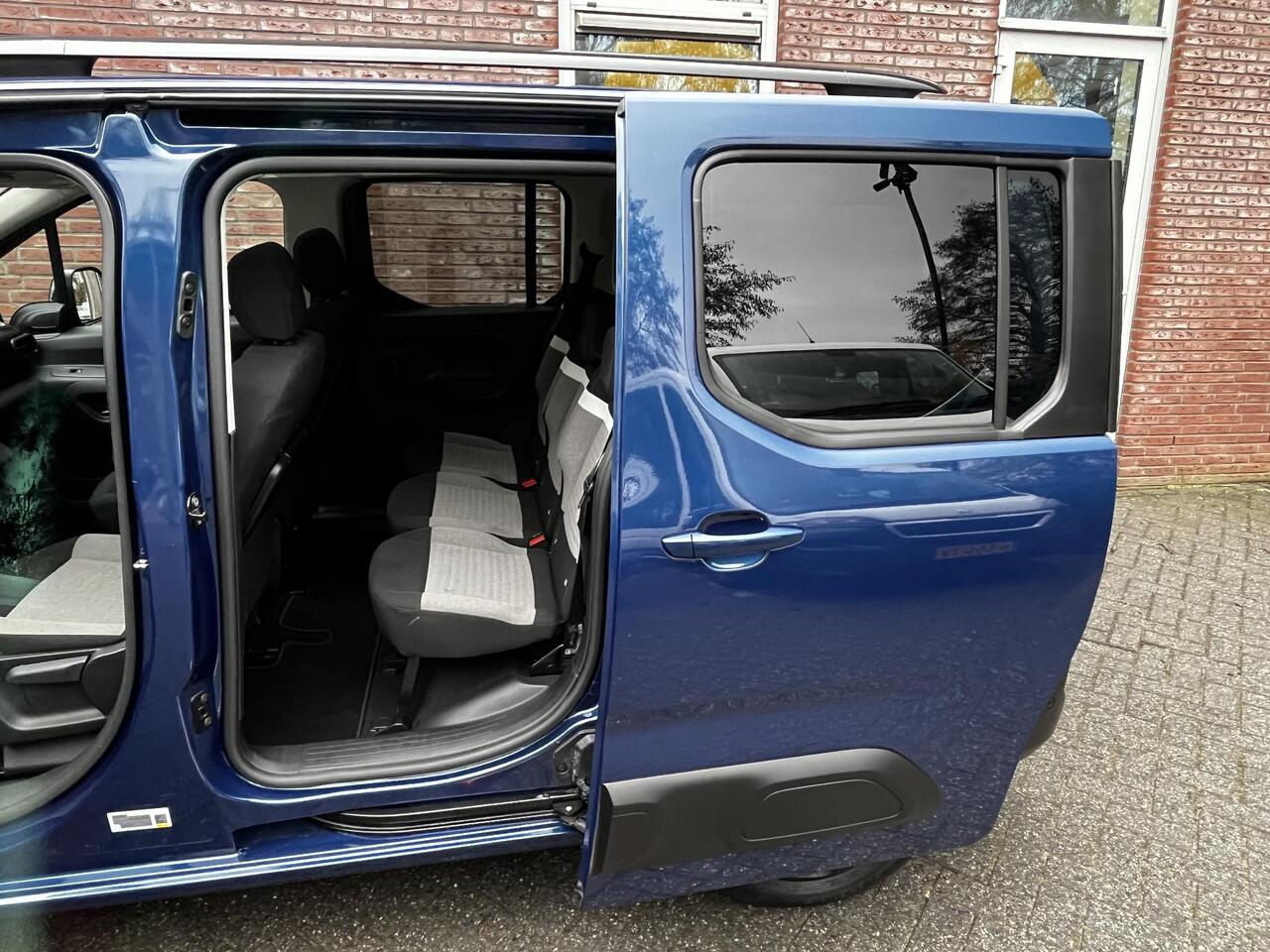 Citroen BERLINGO MPV Shine Pack 1.2 Turbo 130pk EAT8 | PANODAK | NAVI | CAMERA | STOELVERW. | DODEHOEKBEW. | CLIMA | KEYLESS ENTRY | DAB+