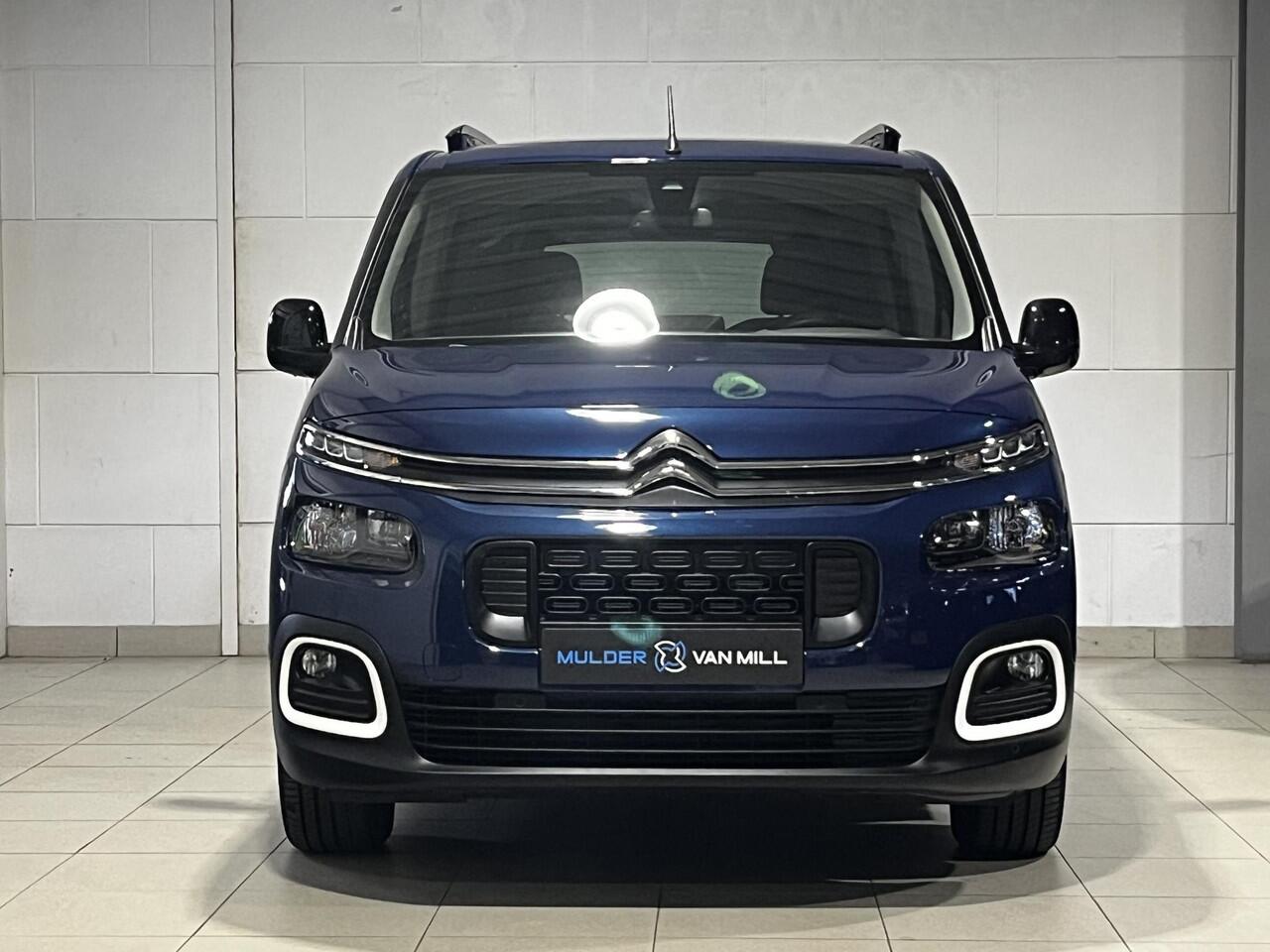 Citroen BERLINGO MPV Shine Pack 1.2 Turbo 130pk EAT8 | PANODAK | NAVI | CAMERA | STOELVERW. | DODEHOEKBEW. | CLIMA | KEYLESS ENTRY | DAB+