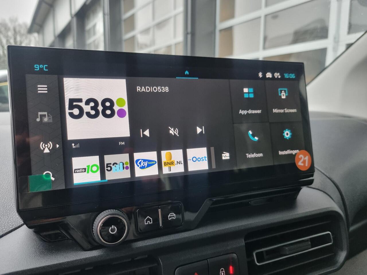 Citroen BERLINGO 1.2 PureTech Shine / Nieuwste Model / NAVI / CAMERA / CRUISE / LED / AIRCO ECC