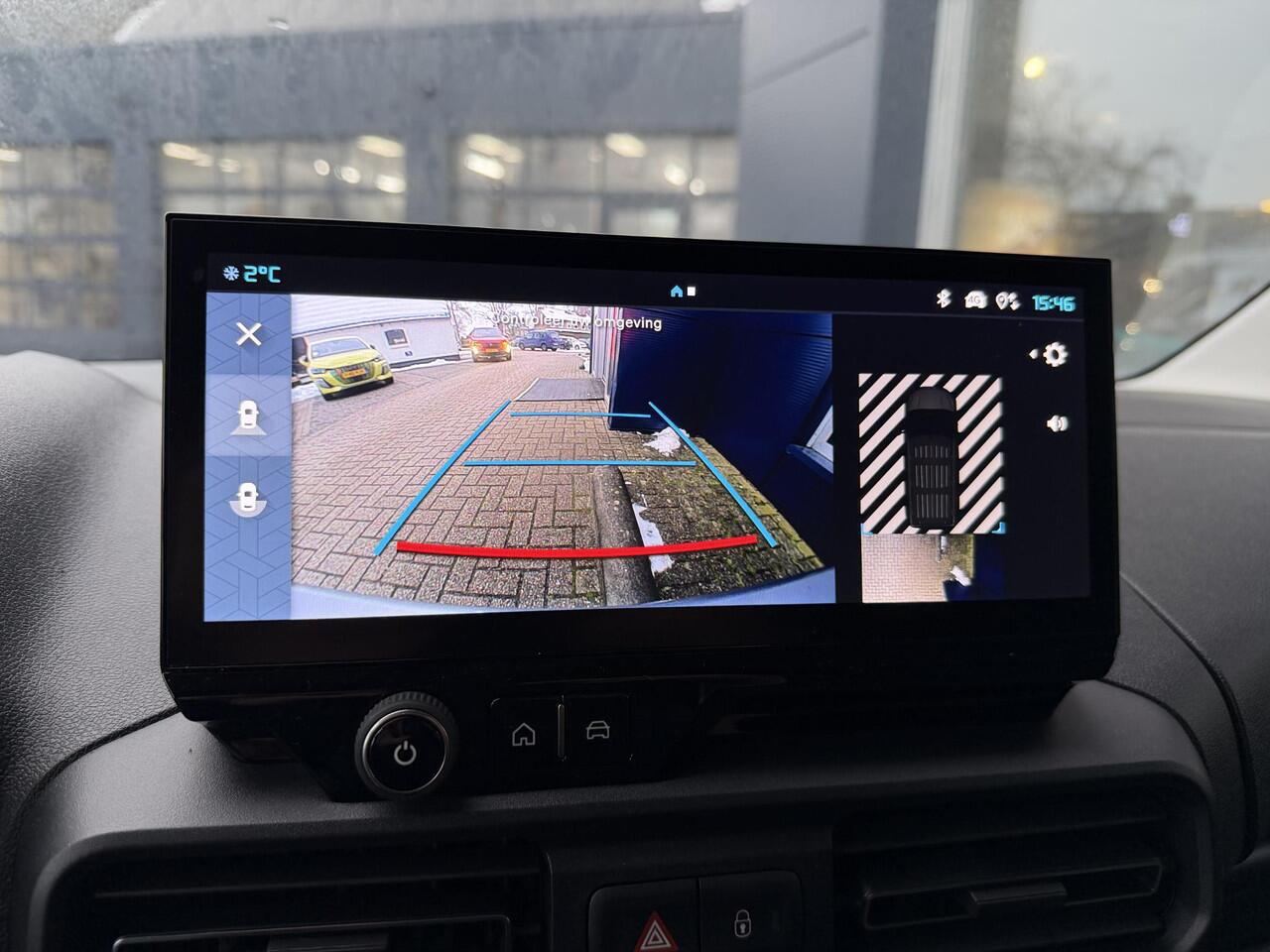 Citroen BERLINGO ë-Berlingo 136 PK L1 | Automaat | 100% Elektrisch | 3 zits | Pack Look | Navigatie | Achteruitrijcamera | Lichtmetalen Velgen | Parkeersensoren | Dodehoekdetectie | DAB | Vloer + zijwand bekleding | Trekhaak voorbereiding | Reservewiel |