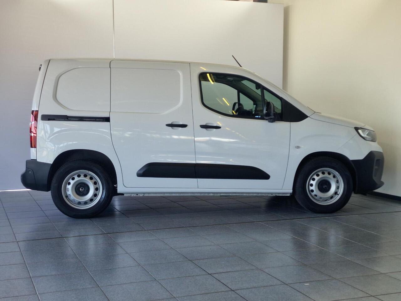 Citroen BERLINGO ë-Berlingo 136 L1 50 kWh Navigatie, digitale binnenspiegel, parkeercamera