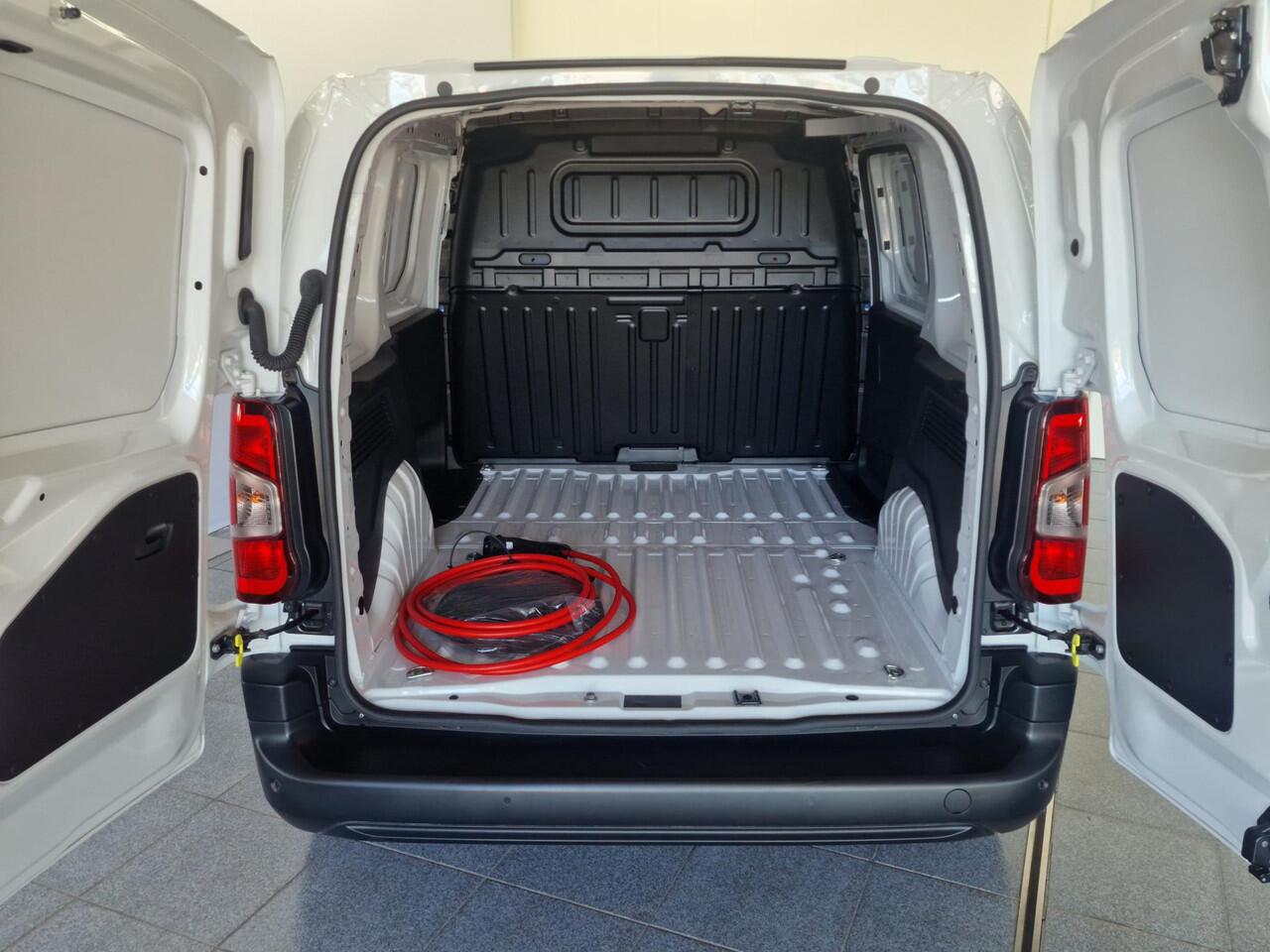 Citroen BERLINGO ë-Berlingo 136 L1 50 kWh Navigatie, digitale binnenspiegel, parkeercamera