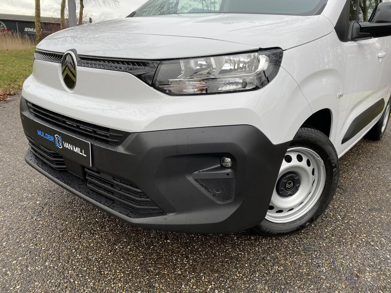 Citroen BERLINGO ë-Berlingo L2 50 kWh 136pk | 8 jaar garantie | 0% financial lease | Apple Carplay | Android Auto | Multimedia | Achteruitrijcamera | Parkeersensoren achter | Digital cockpit | Stuurwielbediening | Bestuurdersstoel comfort | Armsteun | van ¤30.575 voor ¤26