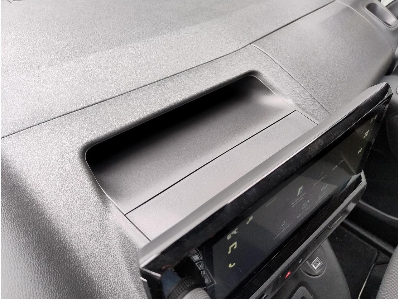 Citroen BERLINGO ë-Berlingo L1 50 kWh 136pk | 8 jaar garantie | 0% financial lease | Apple Carplay | Android Auto | Multimedia | Achteruitrijcamera | Parkeersensoren achter | Digital cockpit | Stuurwielbediening | Bestuurdersstoel comfort | Armsteun | van van ¤29.975 voor