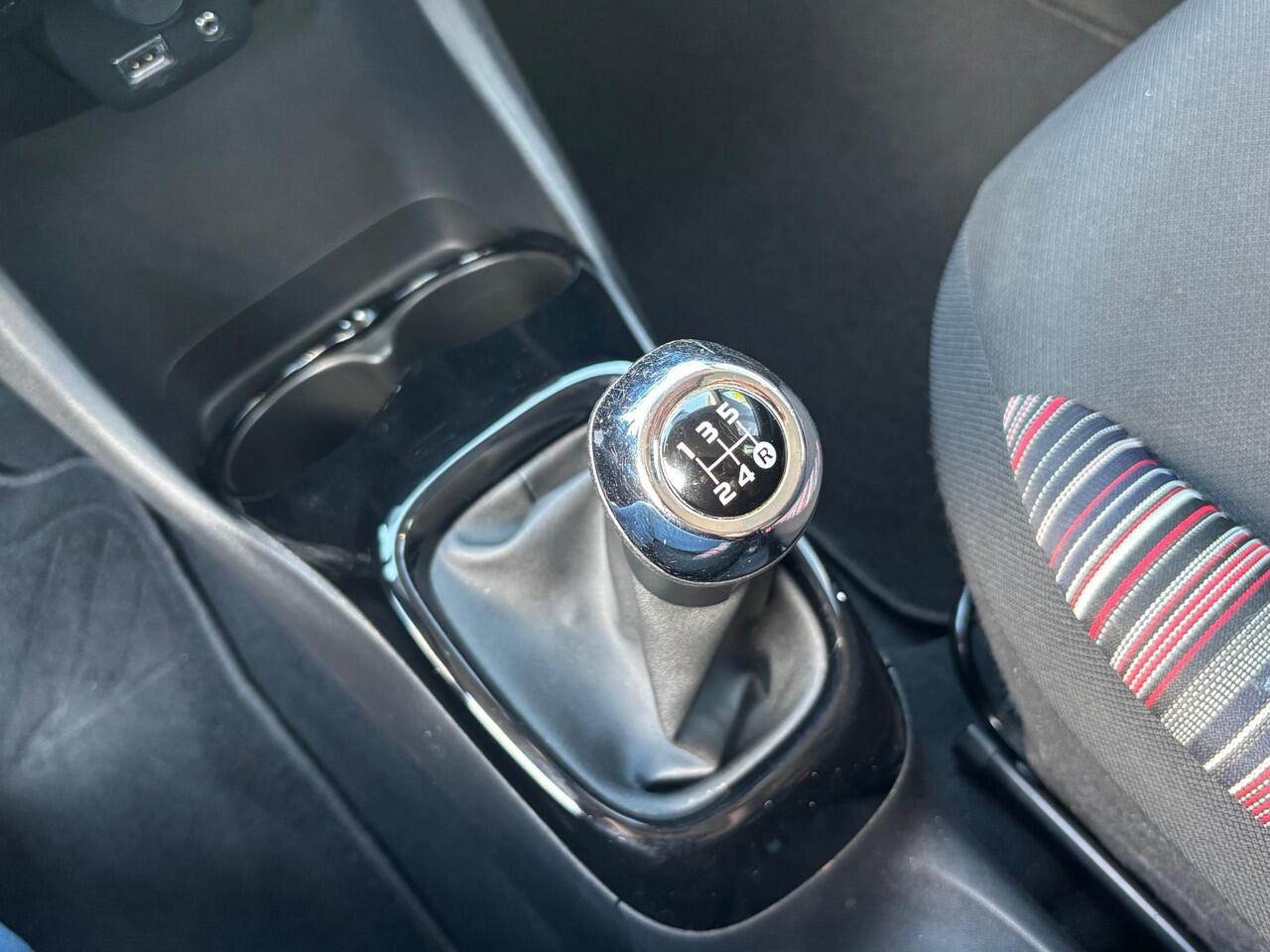 Citroen C1 1.0 VTi Feel 5drs | Dealer onderhouden! | Rijklaar geleverd incl 12 maanden BOVAG garantie! |