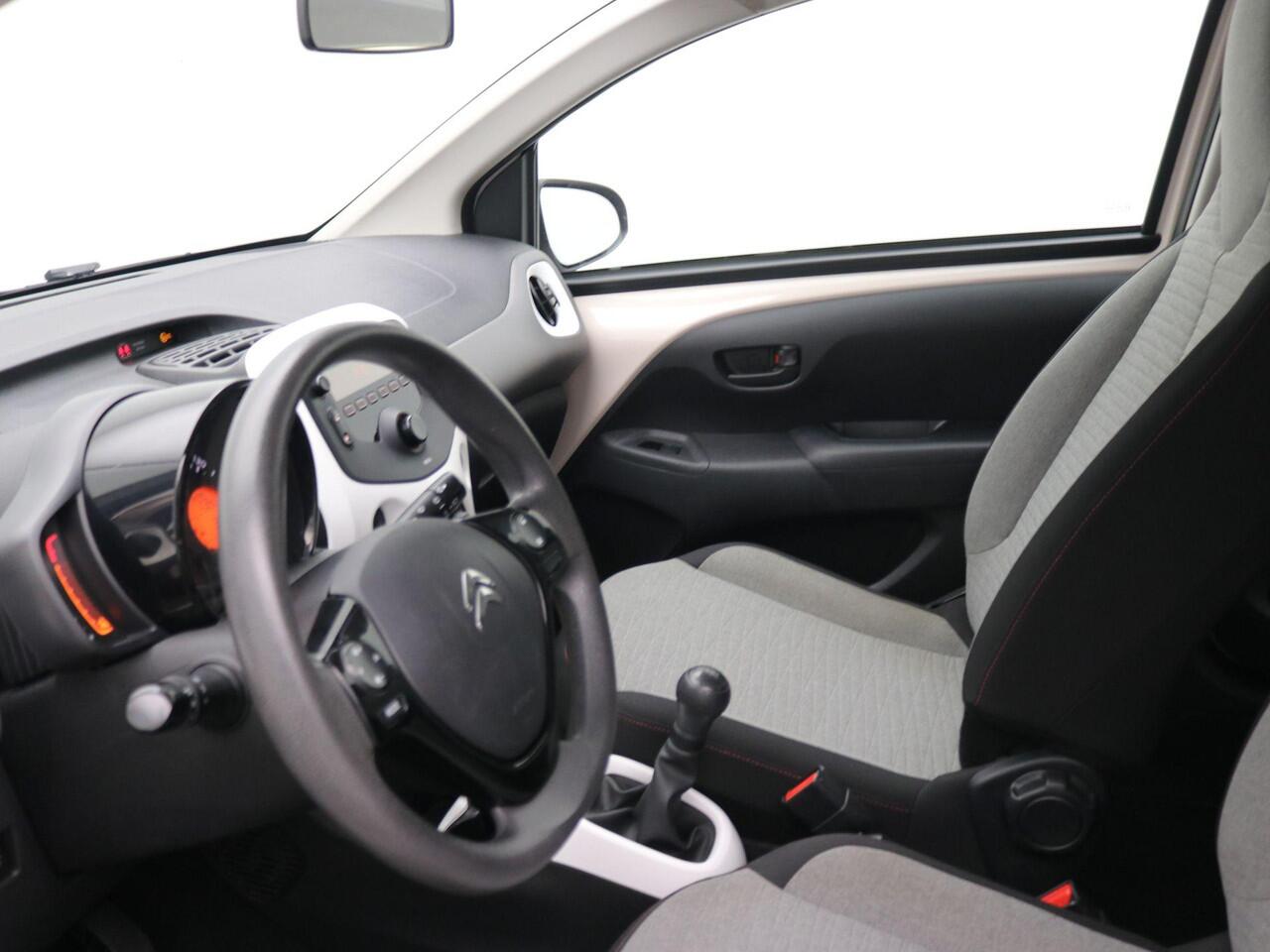 Citroen C1 1.0 VTi Urban Ride / Airconditioning / Stoelverwarming / Elektrische Ramen / Multifunctioneel Stuurwiel / Bluetooth / Historie Bekend / LMV /