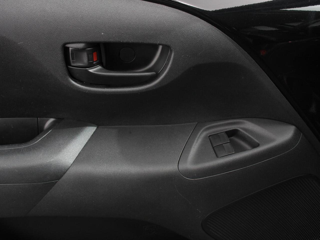 Citroen C1 1.0 VTi Feel | Airco | Bluetooth | Stuurbediening | Led | Electrisch pakket | 5-drs