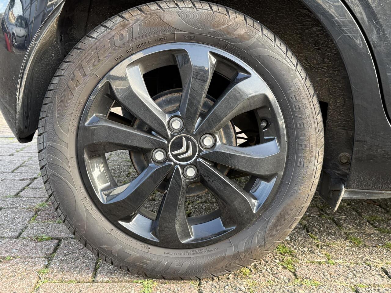 Citroen C1 1.0 VTi Feel / ALL-IN RIJKLAARPRIJS /Airco/AppleCarplay/Parkeersensoren/Donker getint Glas