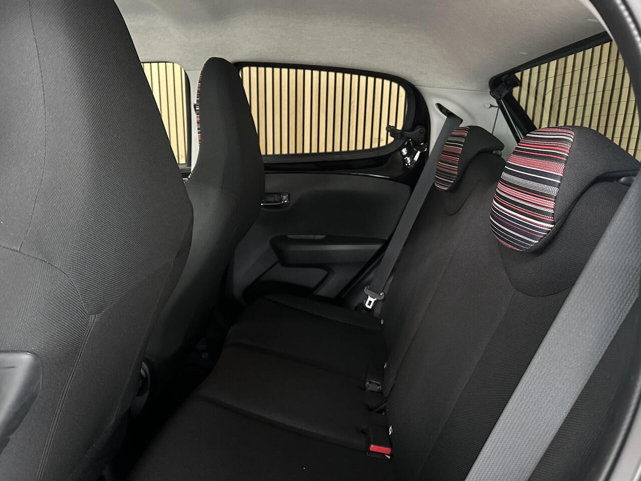 Citroen C1 1.0 VTi Shine Camera | Privacy glas | Carplay