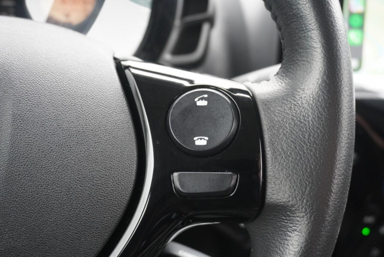 Citroen C1 1.0 VTi Shine CarPlay | Camera | LM-velgen | Airco | NAP