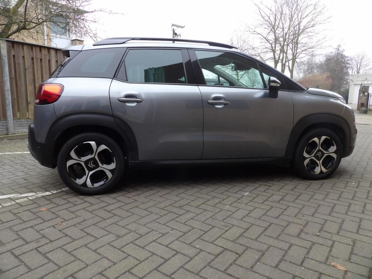 Citroen C3 1.2 executive - navigatie - camera - ecc - trekhaak
