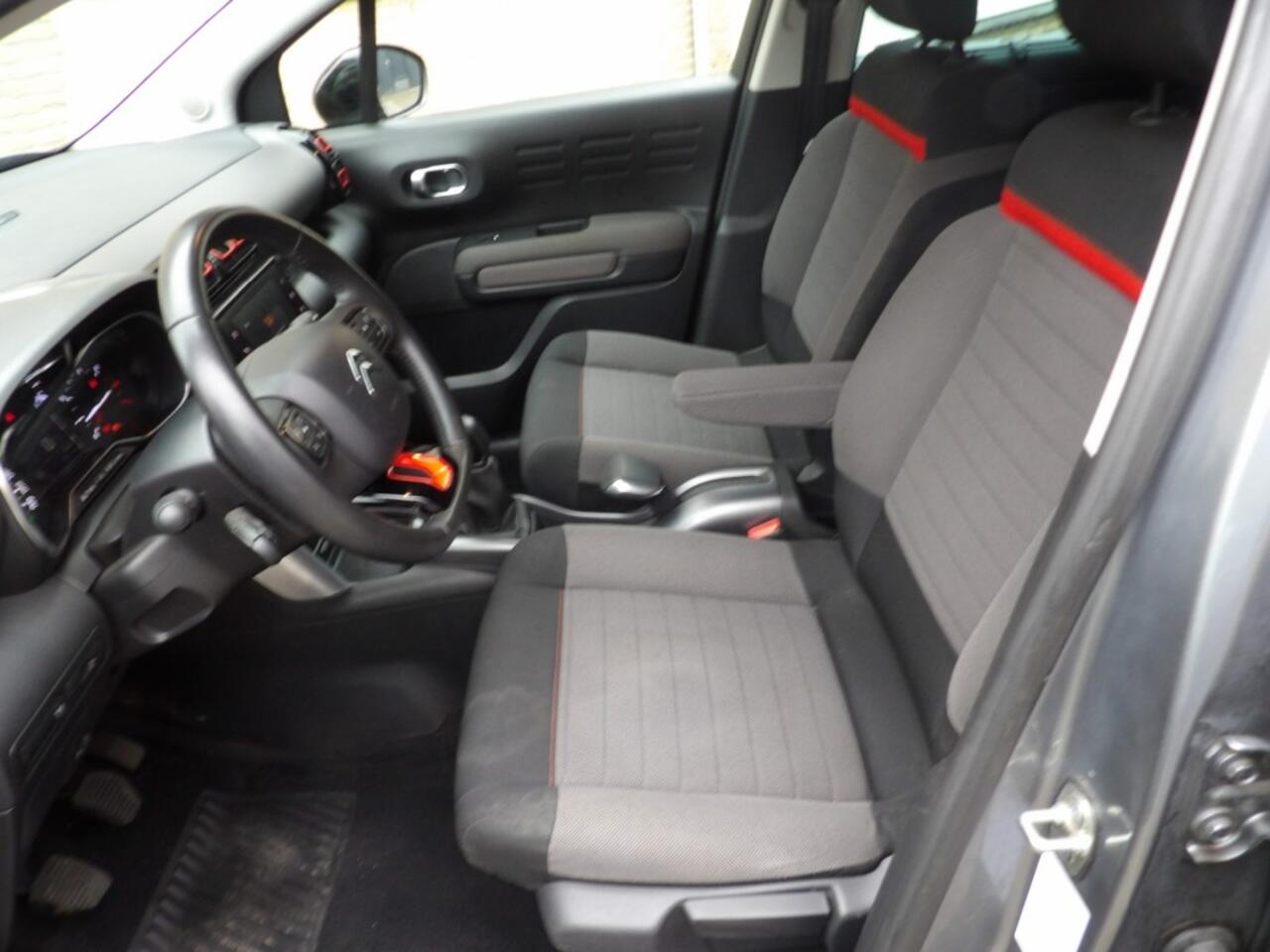 Citroen C3 1.2 executive - navigatie - camera - ecc - trekhaak