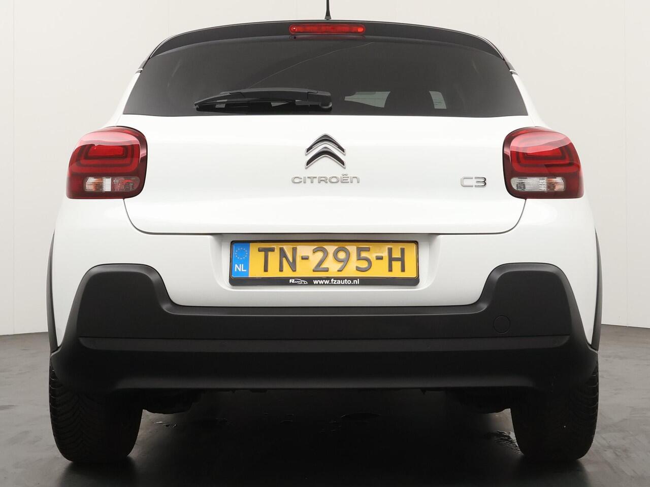Citroen C3 1.2 83pk PureTech Feel Edition - Parkeersensoren Achter - Apple Carplay & Android Auto - Navigatie