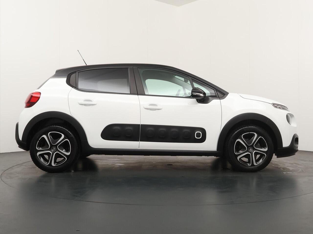 Citroen C3 1.2 83pk PureTech Feel Edition - Parkeersensoren Achter - Apple Carplay & Android Auto - Navigatie