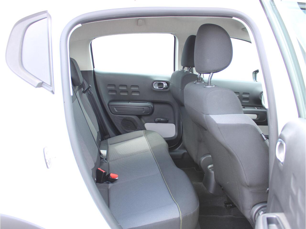 Citroen C3 1.2 PT 110 AUTOMAAT NAVI+PARKSENS.