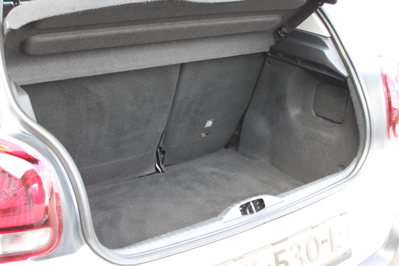 Citroen C3 1.2 PT 110 AUTOMAAT NAVI+PARKSENS.