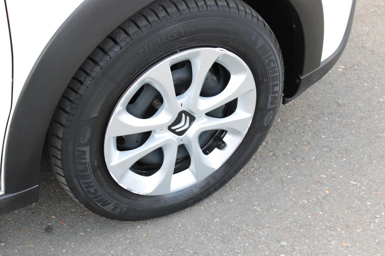 Citroen C3 1.2 PT 110 AUTOMAAT NAVI+PARKSENS.