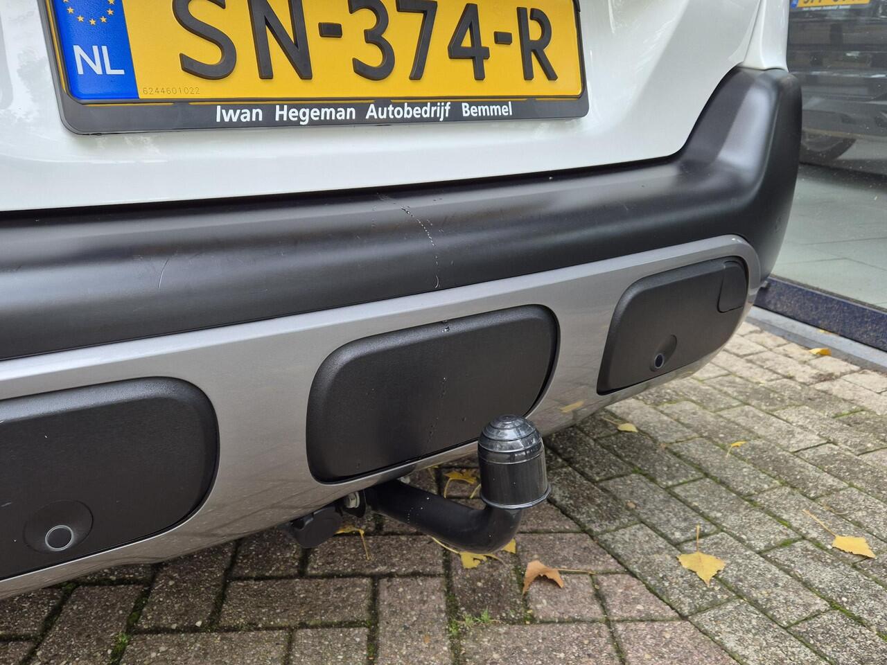 Citroen C3 Aircross 1.2 PureTech S&S Shine | Trekhaak | PDC + Camera | ECC | LM velgen |