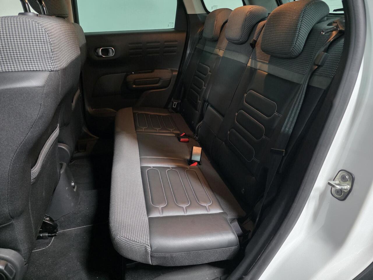 Citroen C3 Aircross Shine 1.2 Turbo 110pk | TREKHAAK | NAVI | LEDER | CAMERA | CLIMA | KEYLESS ENTRY | APPLE CARPLAY / ANDROID AUTO | LM-VELGEN