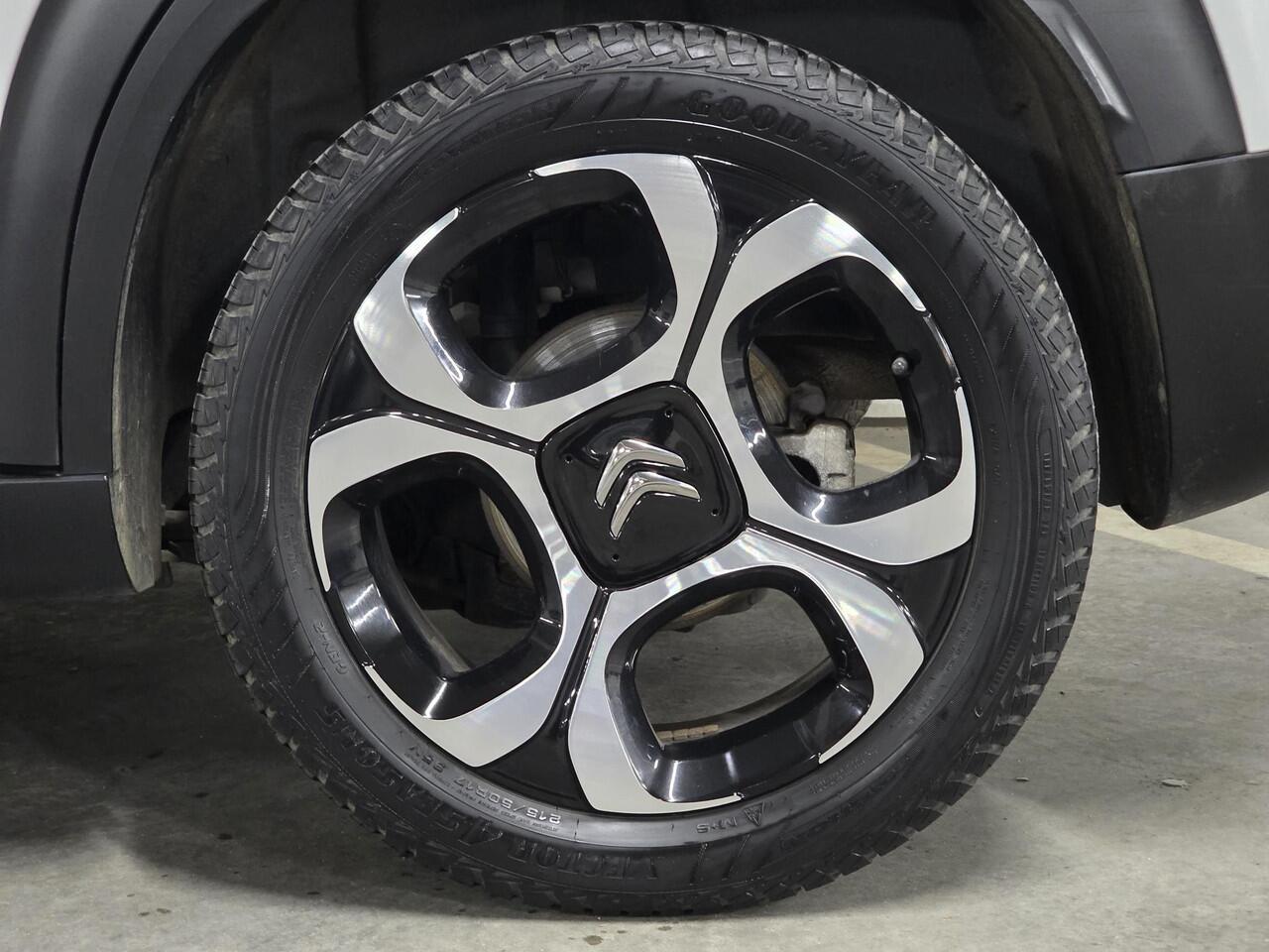 Citroen C3 Aircross Shine 1.2 Turbo 110pk | TREKHAAK | NAVI | LEDER | CAMERA | CLIMA | KEYLESS ENTRY | APPLE CARPLAY / ANDROID AUTO | LM-VELGEN