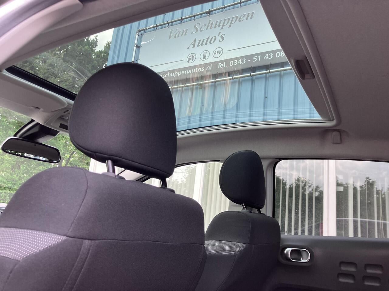 Citroen C3 1.2 PureTech S&S Shine Pano Navi-carplay Pdc