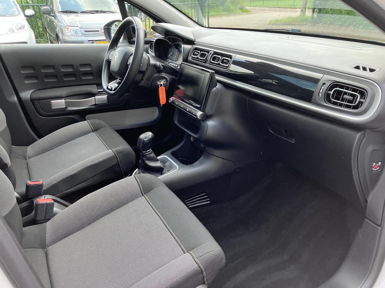 Citroen C3 1.2 PureTech S&S Shine Pano Navi-carplay Pdc