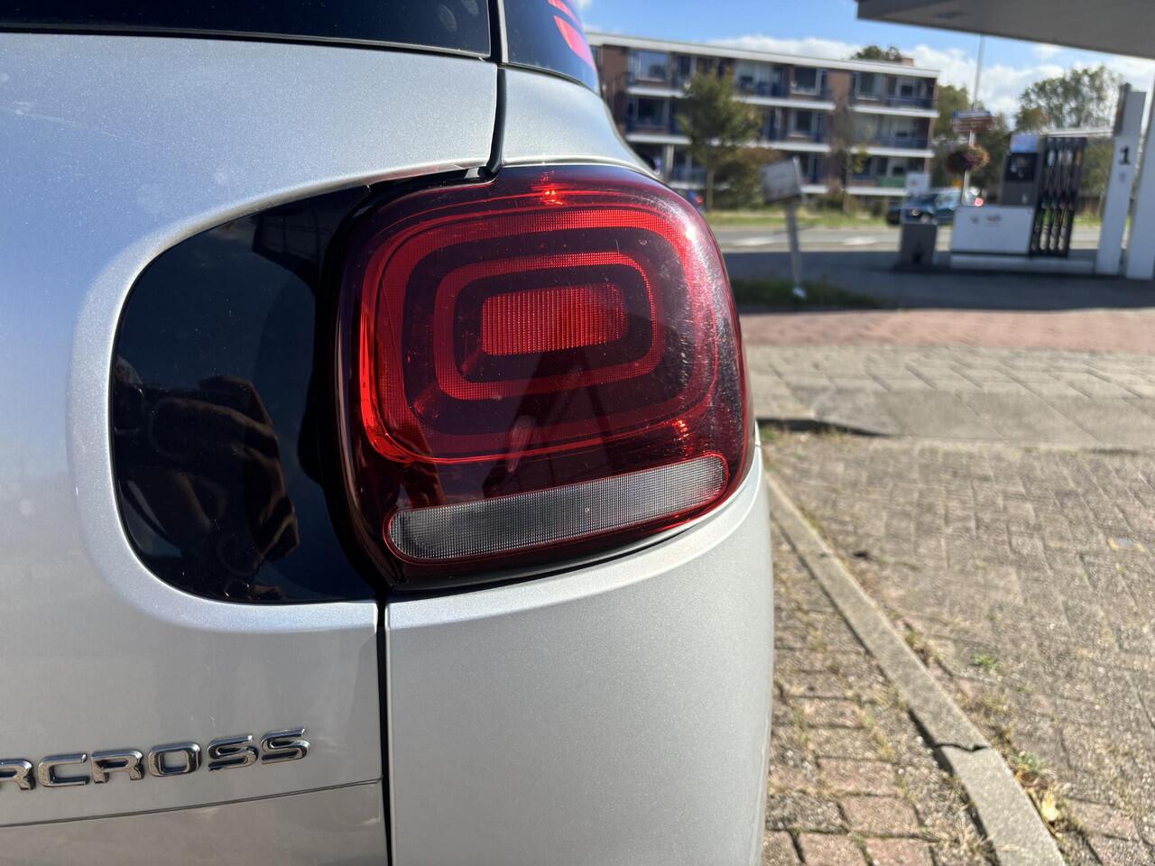 Citroen C3 Aircross 1.2 PureTech S&S Shine Navi/Camera/17"Velgen/Duo-Tone/GEEN AFLEVERKOSTEN