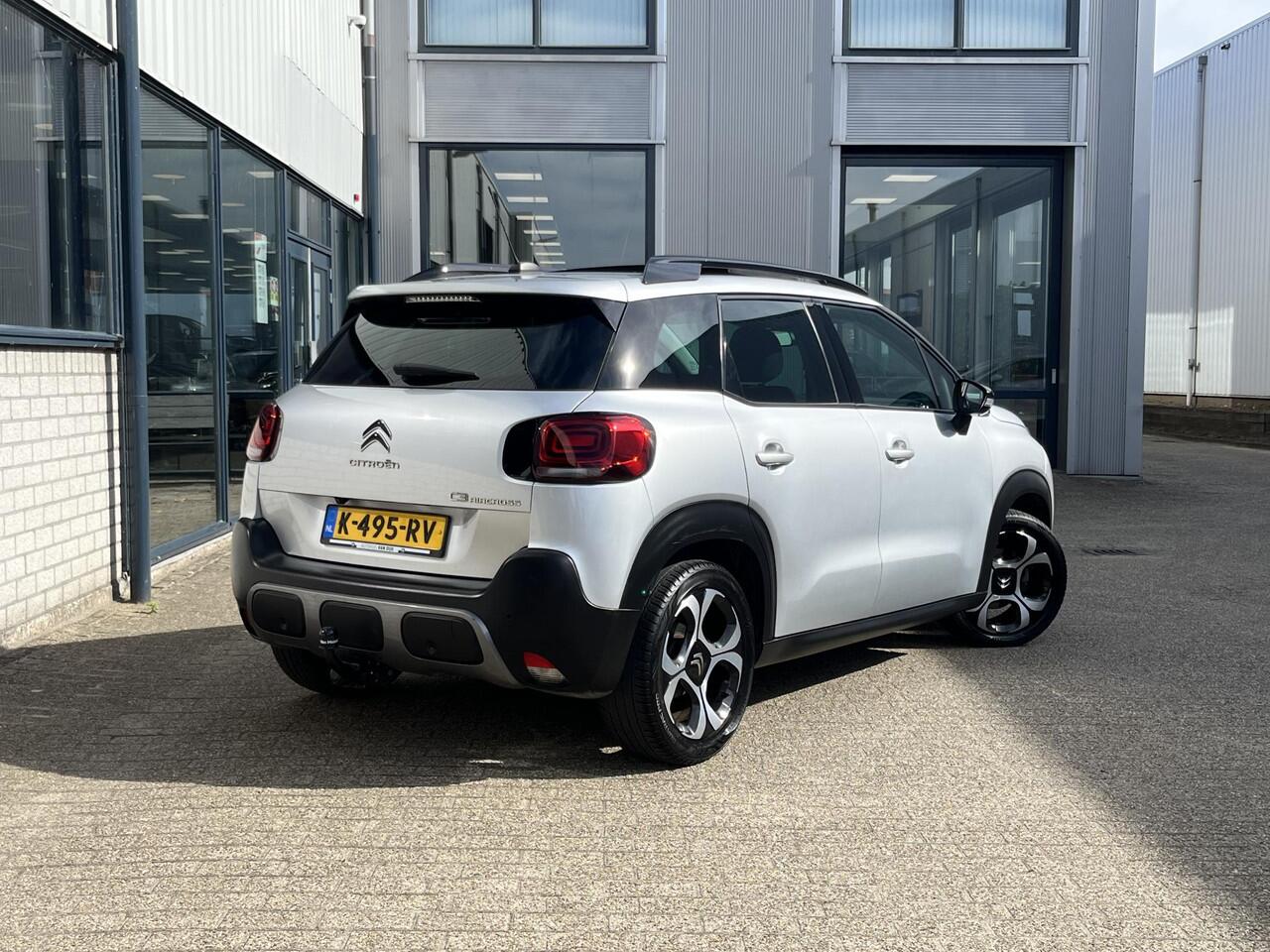 Citroen C3 Aircross 1.2 PureTech S&S Shine Panoramadak / 17" / Trekhaak