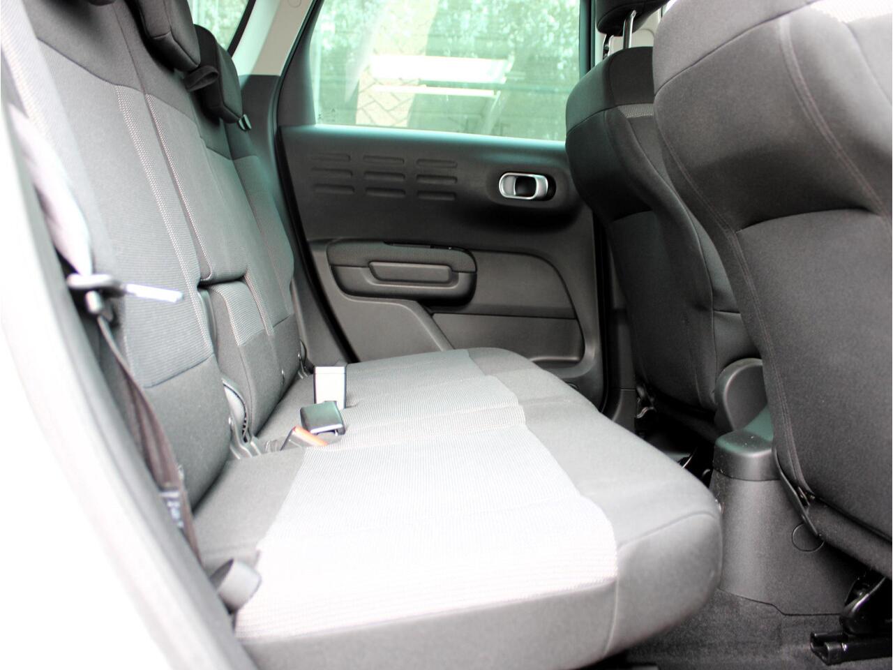 Citroen C3 Aircross 1.2 PT S&S Shine | Automaat | Trekhaak / Camera / Navi