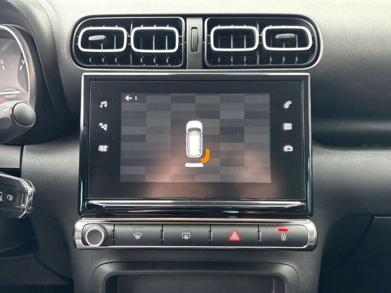 Citroen C3 1.2 PT SenS SHINE AUTOMAAT NAVI PDC CRUISECONTROL